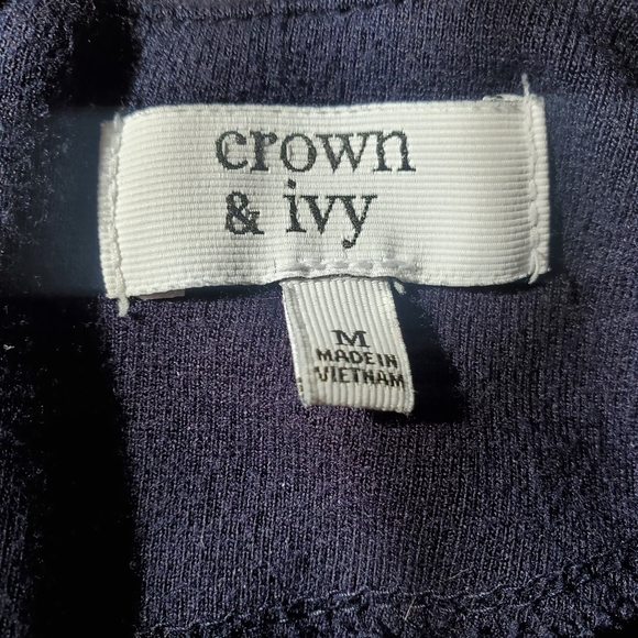 Navy Crown & Ivy bell-sleeve top - Picture 2 of 3